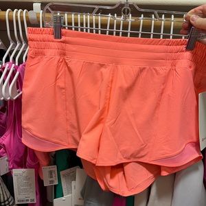 NWT Lululemon Hotty Hot HR 2.5”